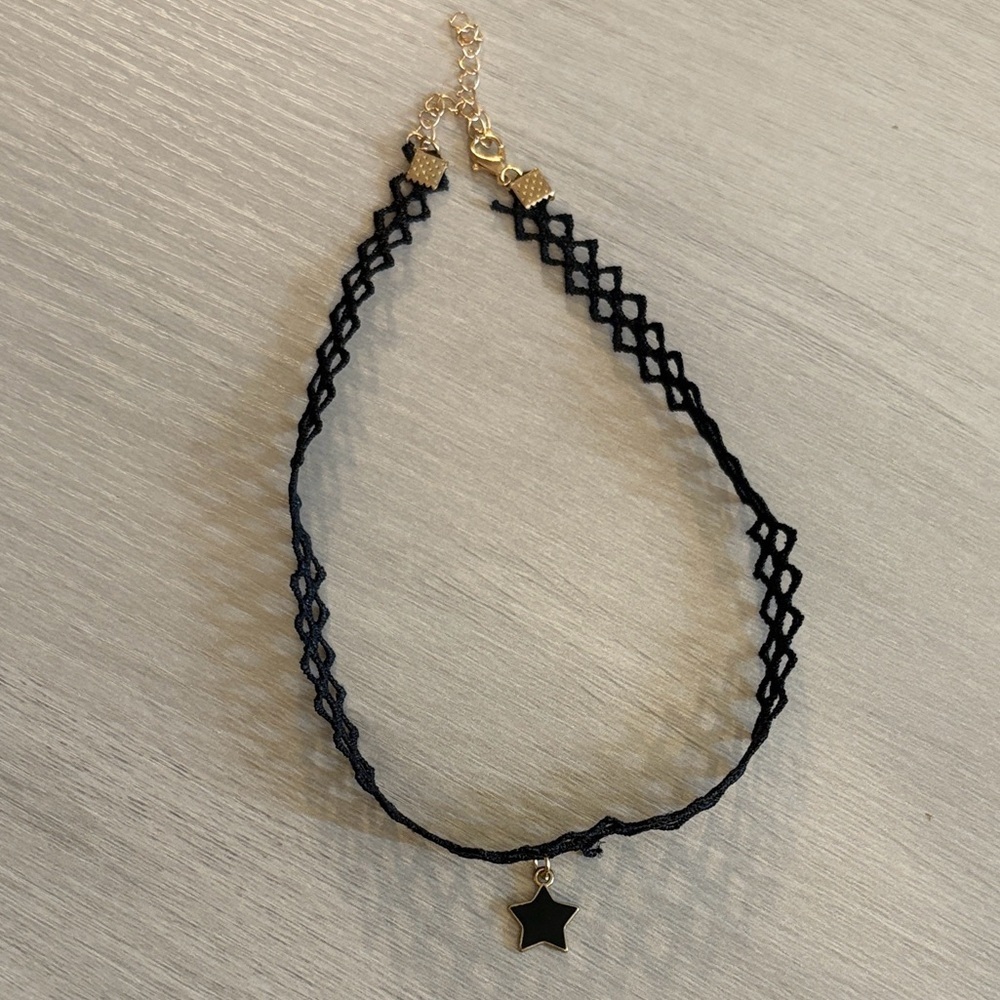 Black Star Choker Necklace‎